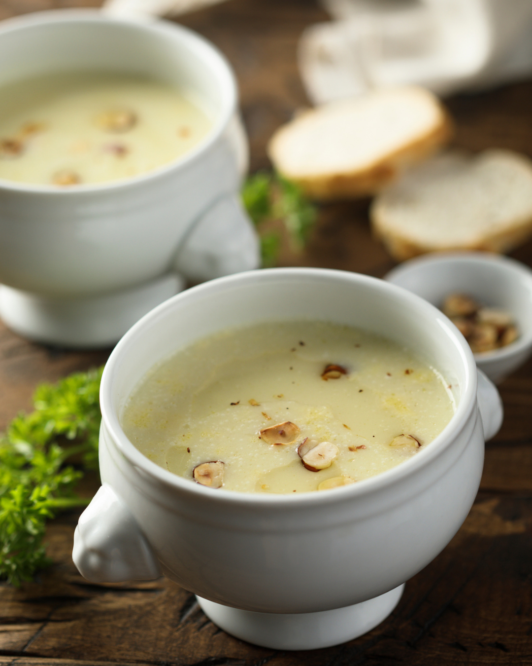 Velouté de panais aux noisettes grillées